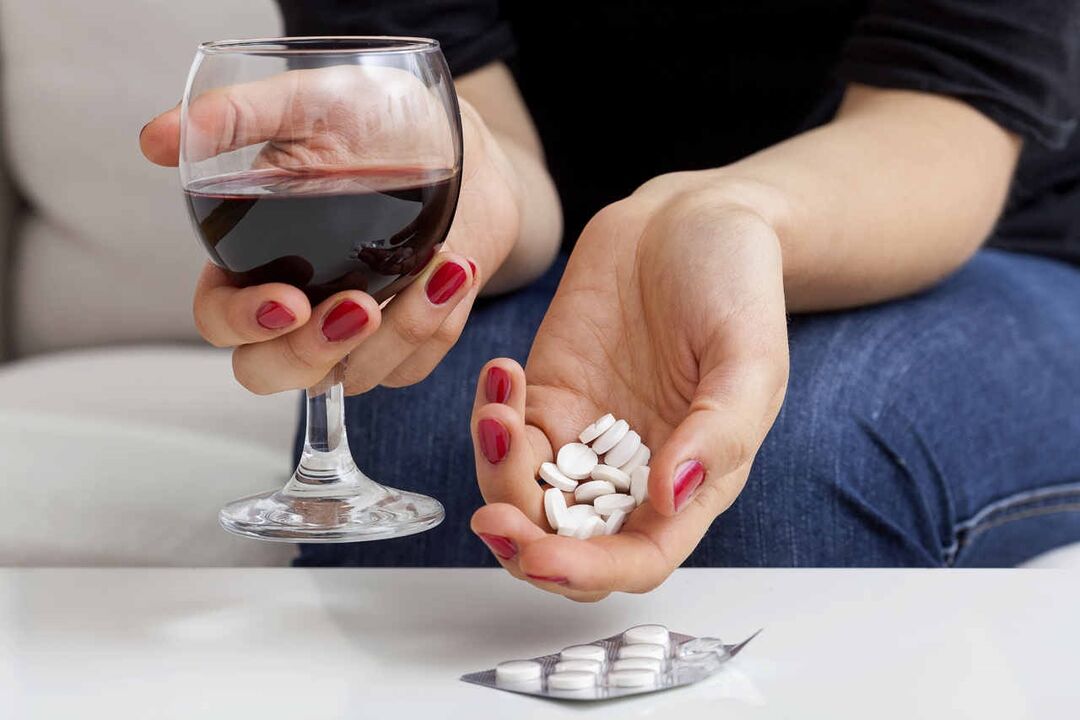 az antibiotikumok és az alkohol szedésének kompatibilitása