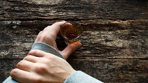 hogyan lehet abbahagyni az alkoholos italok fogyasztását